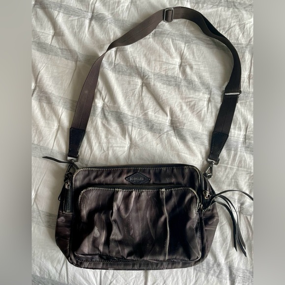 MZ WALLACE Roxy Camera Bag in Raven XXS - Picture 3 of 11